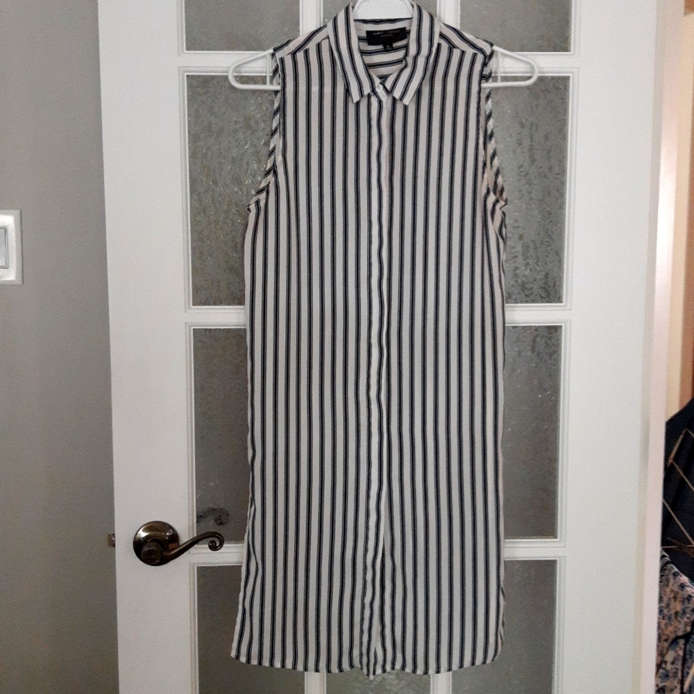 Romeo & Juliet Couture Long tunique blouse